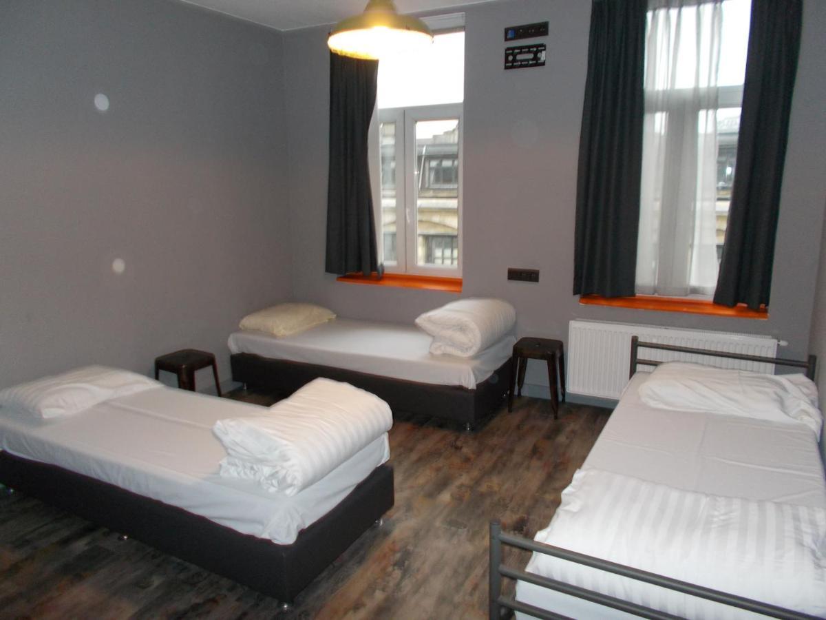 Urban City Centre Hostel Bruxelles Esterno foto